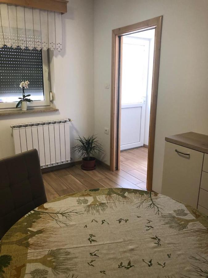 Appartement Deno à Podgrad  Extérieur photo