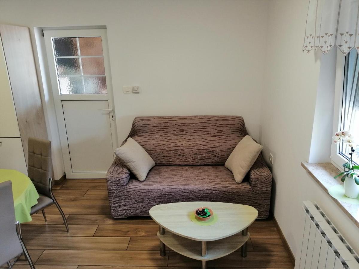 Appartement Deno à Podgrad  Extérieur photo