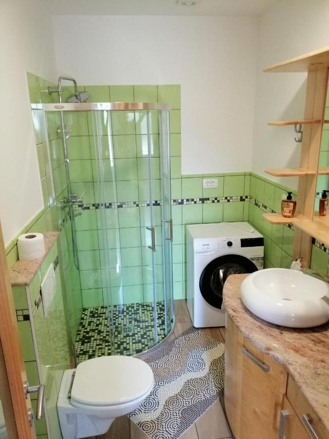 Appartement Deno à Podgrad  Extérieur photo